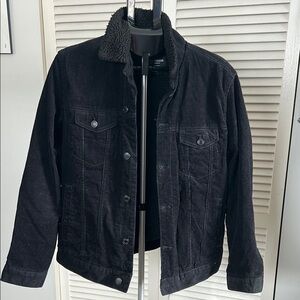 Black Lightweight Shirt Jacket with Stand-up Collar and Fitted Silhouette